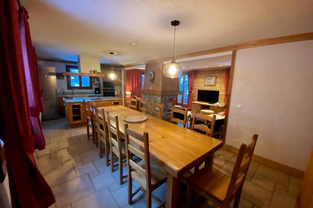 Chalet 6 Chambres A 3 Min Des Pistes Des 3 Vallees St Martin De Belleville Сен-Мартен-дьо-Белвил Екстериор снимка